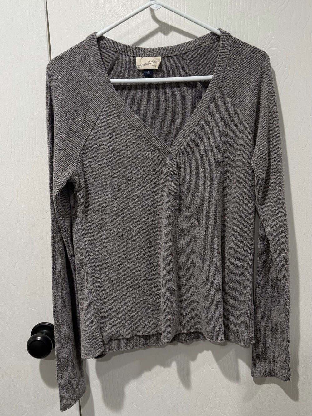 Universal Thread Gray Ribbed Knit Sweater - Picture 1 of 4